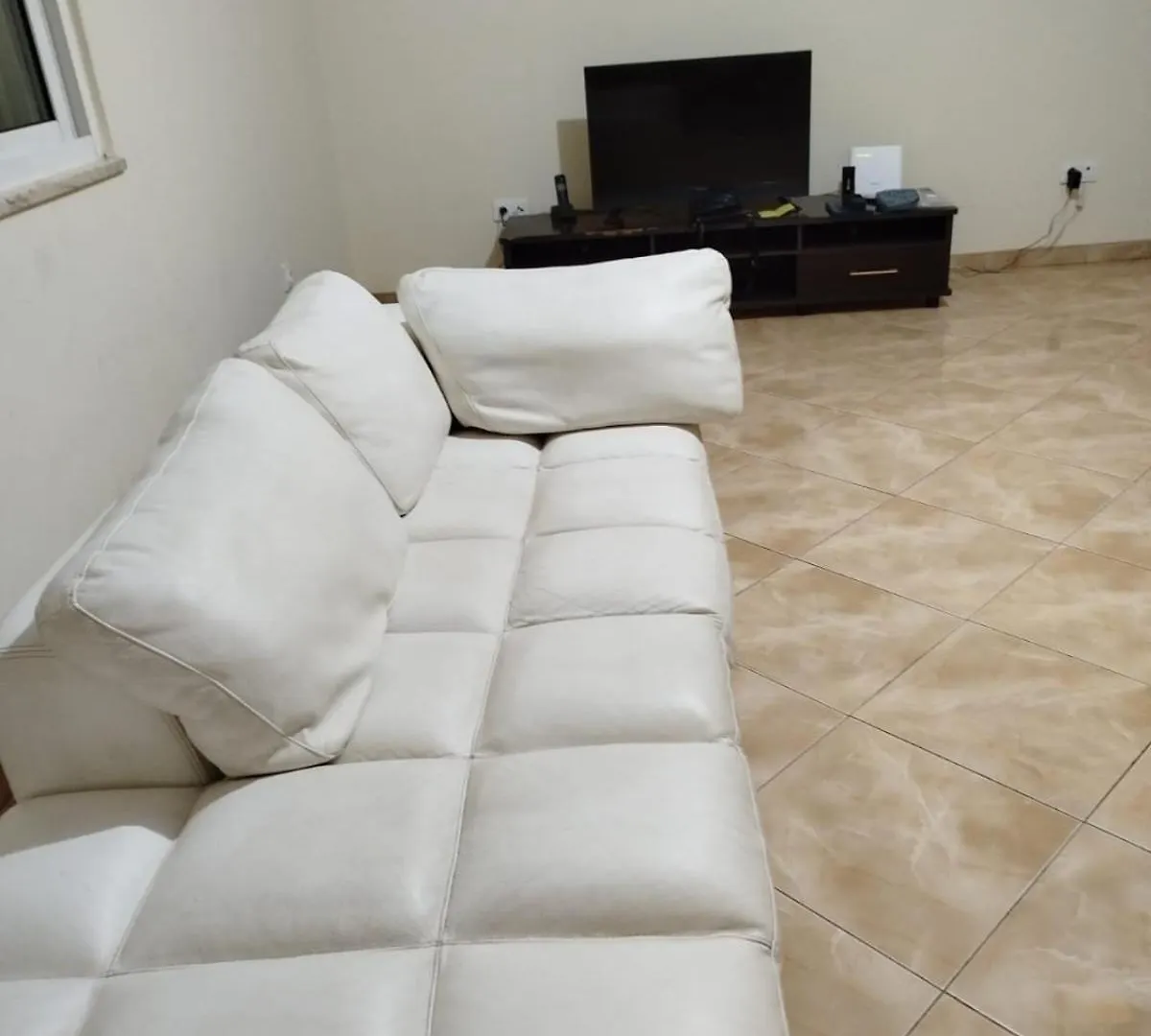 Apartamento Espacoso De 2 Quartos Amplos E Mobilados Praia Cabo Verde